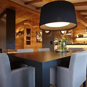 Chalet-f Chalet